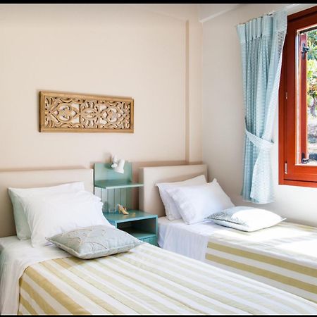 Lily'S Cottage Платанес Екстер'єр фото