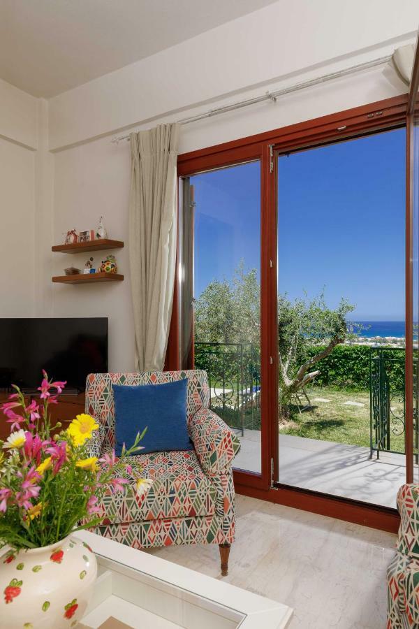 Lily'S Cottage Платанес Екстер'єр фото