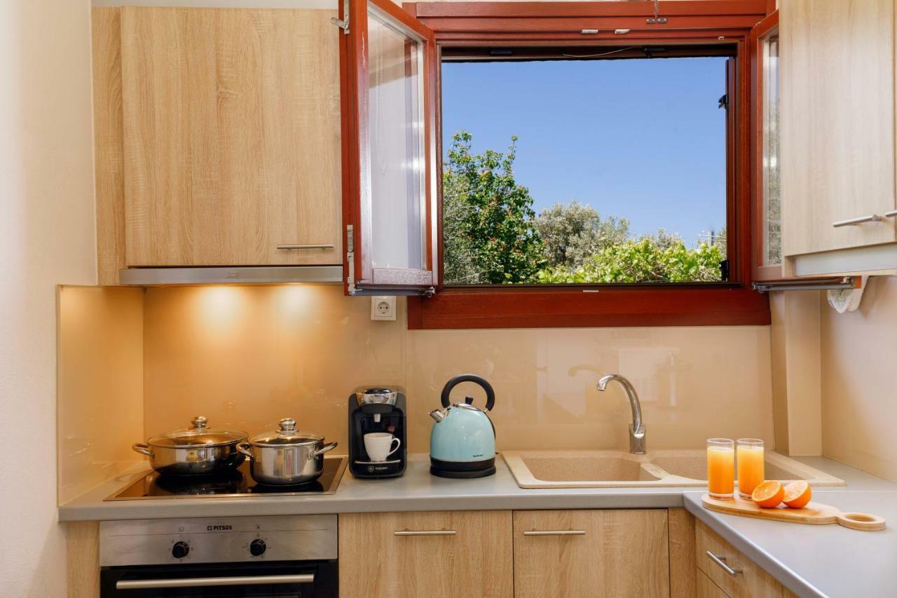 Lily'S Cottage Платанес Екстер'єр фото