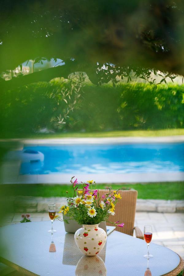 Lily'S Cottage Платанес Екстер'єр фото